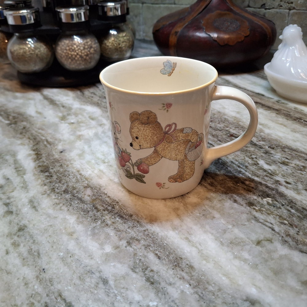 Teddy Bear Design Mug - Cream